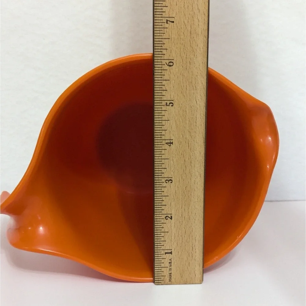 Rubbermaid vintage orange